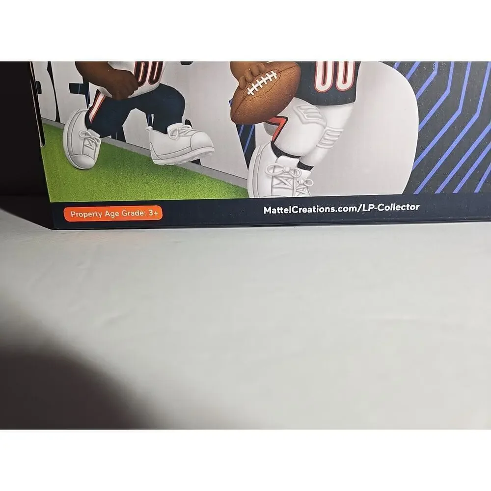 Fisher-Price Little People Collector NFL- CHICAGO BEARS -Exclusive Set NEW